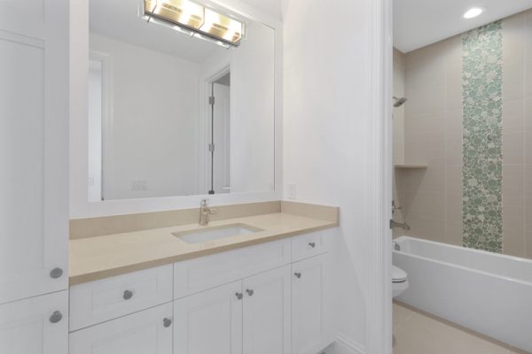 583-tripoli-ct-marco-island-fl-34145-bath2-1024x684-1