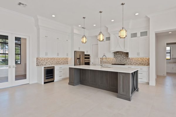 6686-griffin-blvd-fort-myers-fl-33908-kitchen