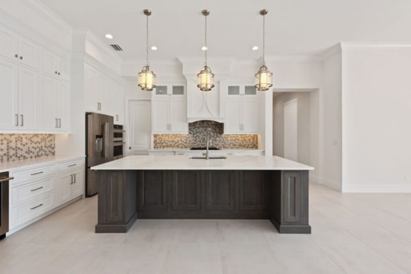 6686-griffin-blvd-fort-myers-fl-33908-kitchen-view
