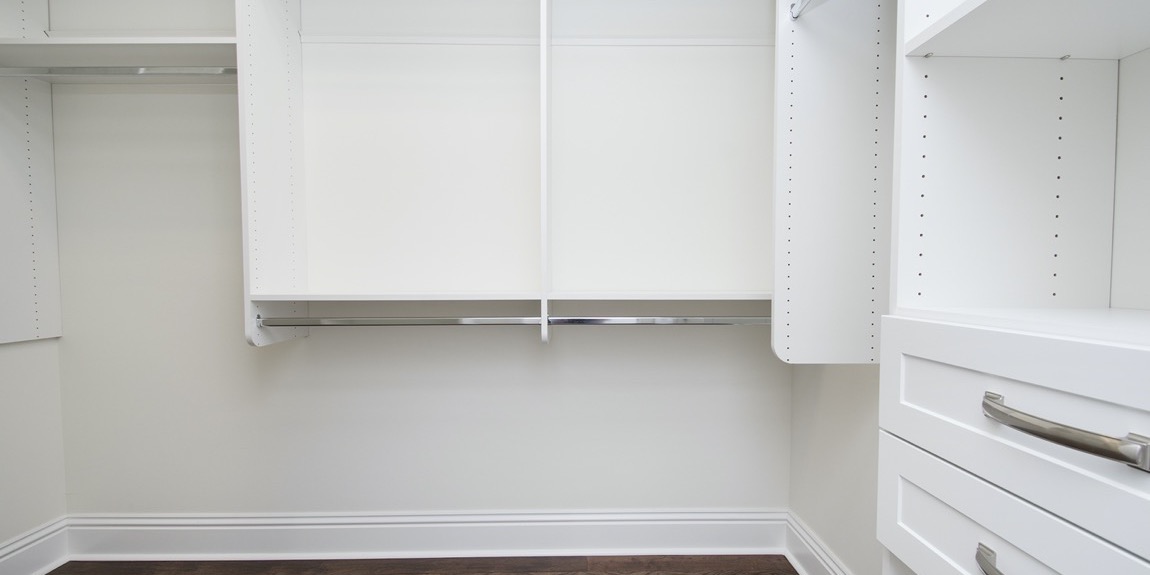 Walk-in closet image