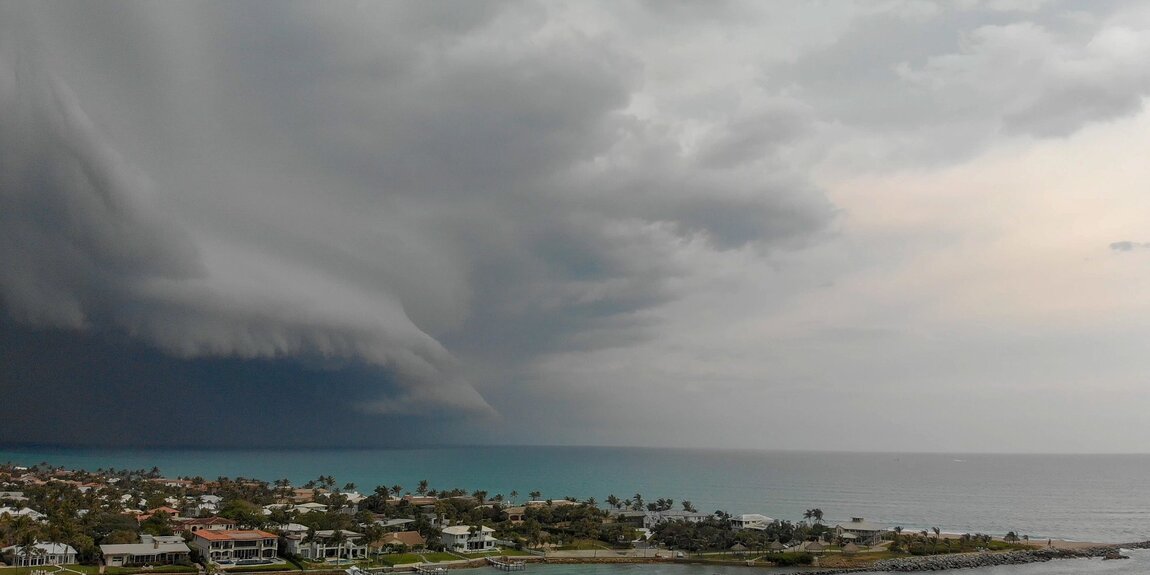 Coastal Hurricane Image